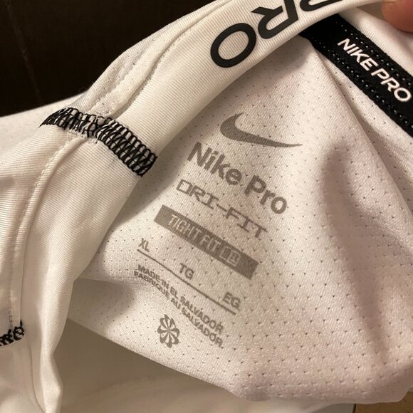 Nike Pro - Dri-FIT Compression Long Sleeve Base Layer - XL BNWT (2025) - Picture 3 of 7